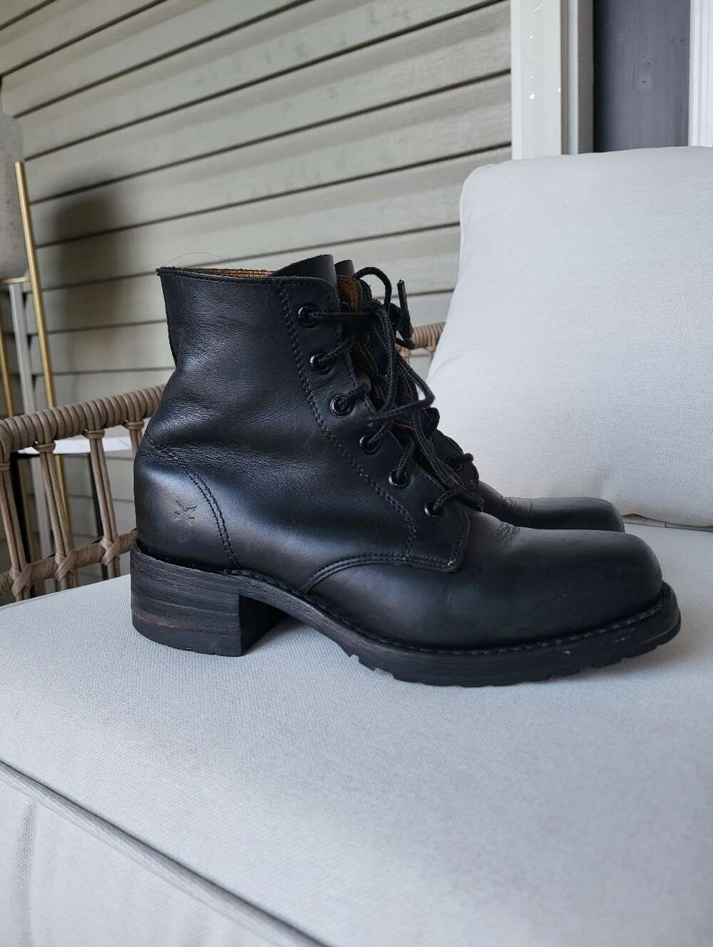 RARE Vintage 90s Frye Black Leather Lace Up Combat Boots Vibram Sole Womens 7.5